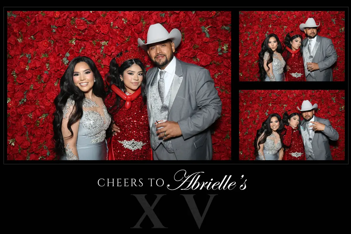Diseño personalizado de foto de quinceañera con detalles de rosas rojas